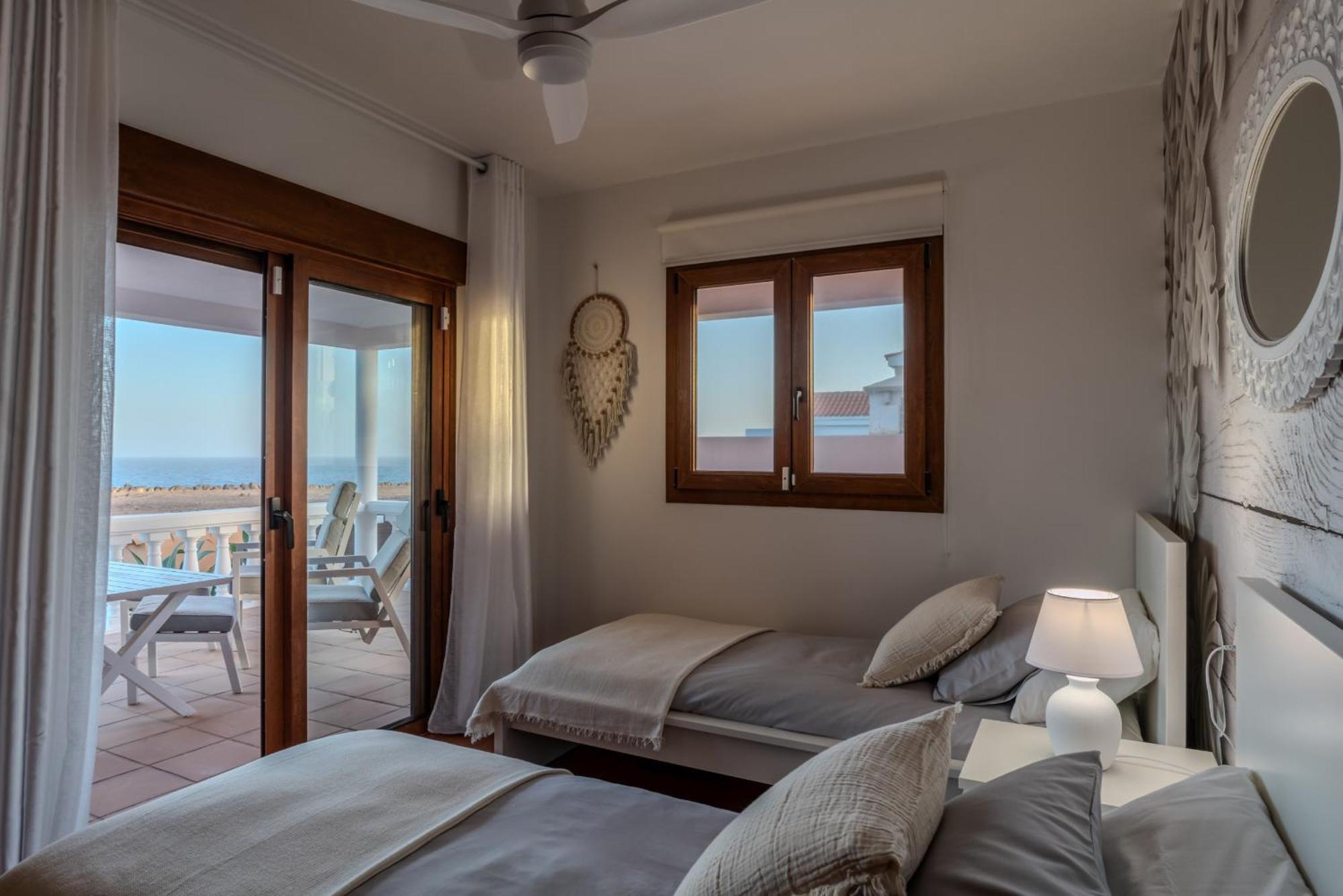 Villa Oceana - Cliffside Retreat Коста-де-Антигуа Экстерьер фото