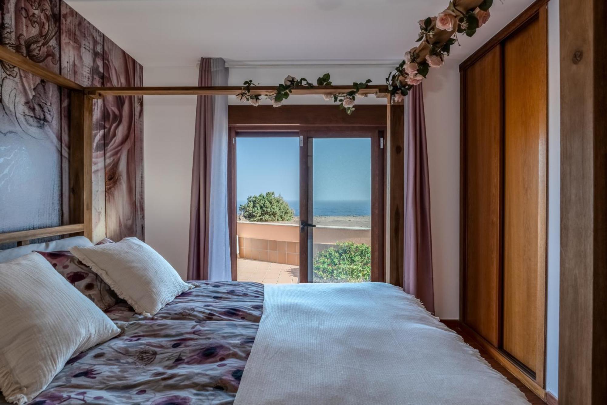 Villa Oceana - Cliffside Retreat Коста-де-Антигуа Экстерьер фото